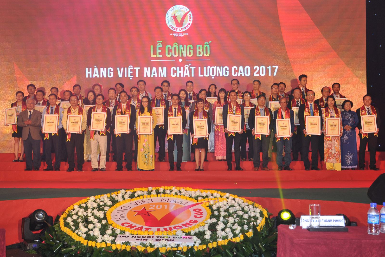 Le Cong bo HVNCLC 2017
