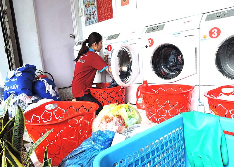Tiệm giặt ủi cần lựa chọn nước giặt phù hợp để hiệu quả giặt tốt nhất